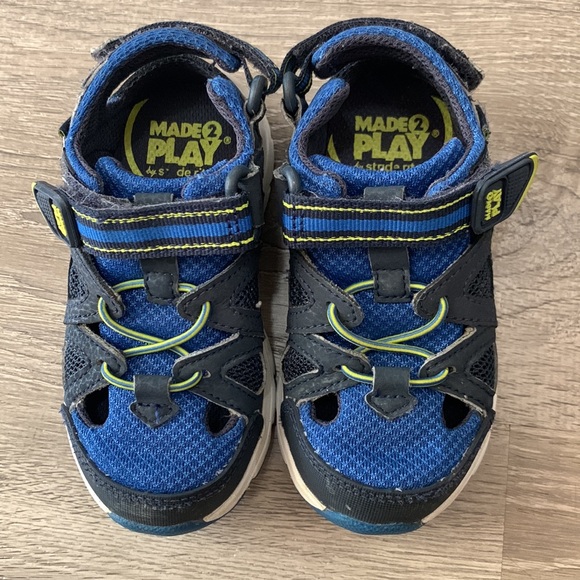 Stride Rite Made 2 Play Ryder Sneaker 7M - Picture 1 of 13